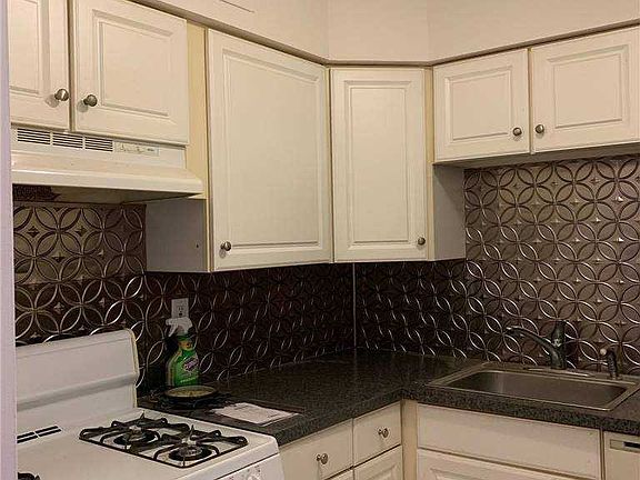 4th image of 132 Bailey Ct
