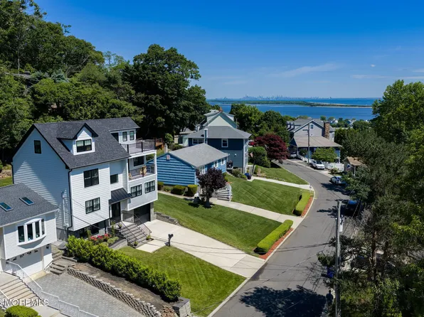 30 Bay Street, Highlands, NJ 07732