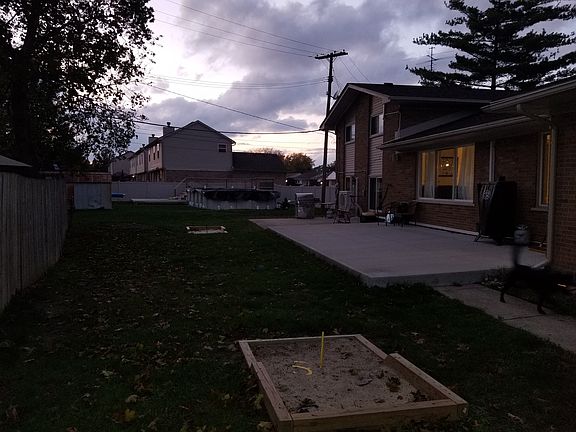 5th image of 671 Pagel Ave