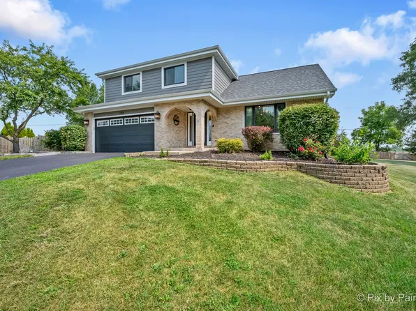 1706 Tall Tree Ln, Johnsburg, IL 60051