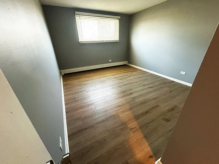 11201 S Langley Ave #2G — Photo 8
