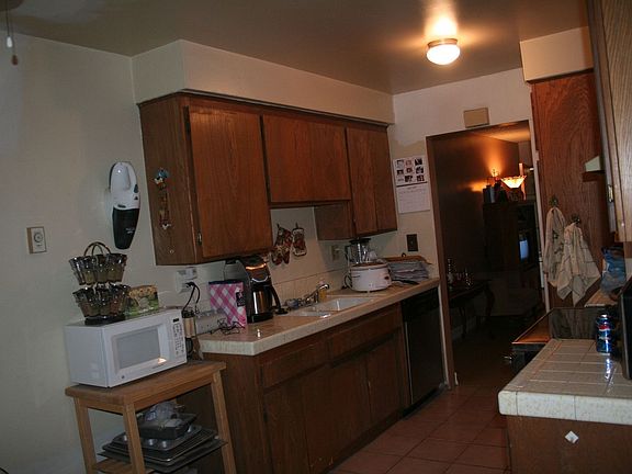 5th image of 7905 Agnes Ave Unit 9