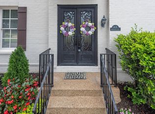 831 Park Side Ln, Collierville, TN 38017