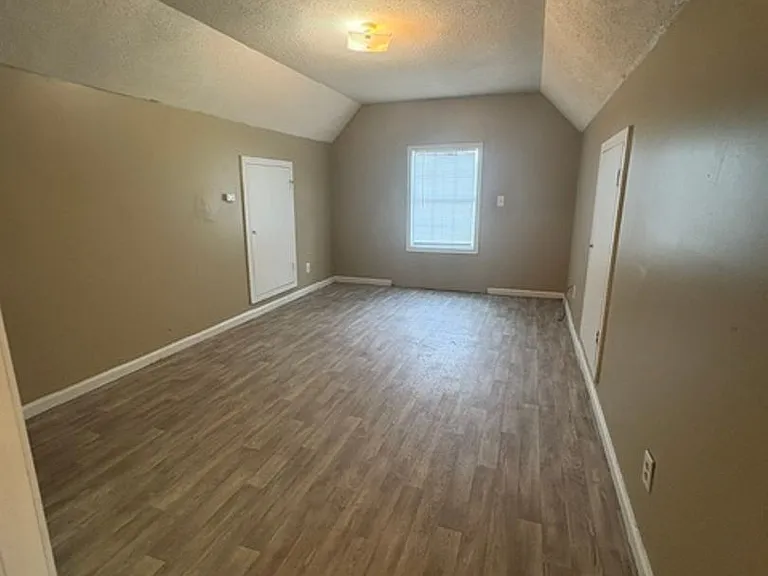 106 Money St — Photo 12