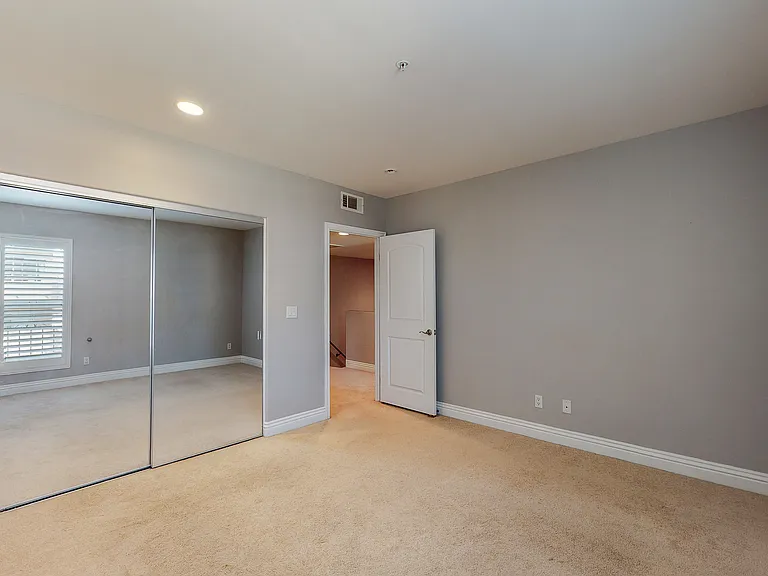 11540 Moorpark St #103 — Photo 24