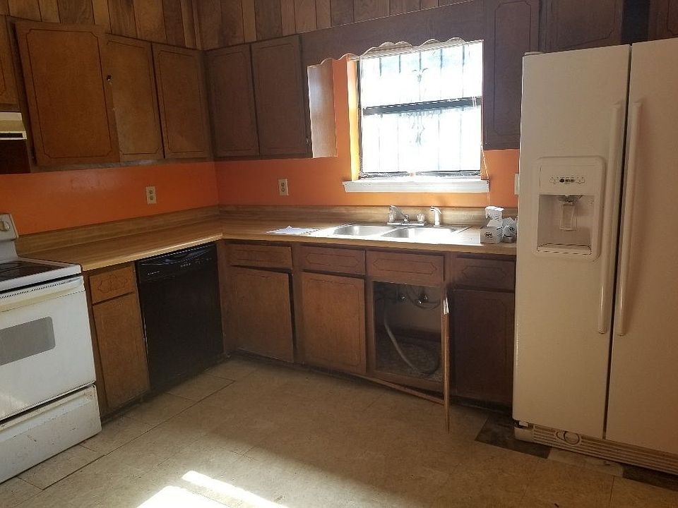 2nd image of 1307 Liverpool Ct