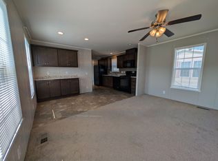 1869 Parklawn #348, Ypsilanti, MI 48198