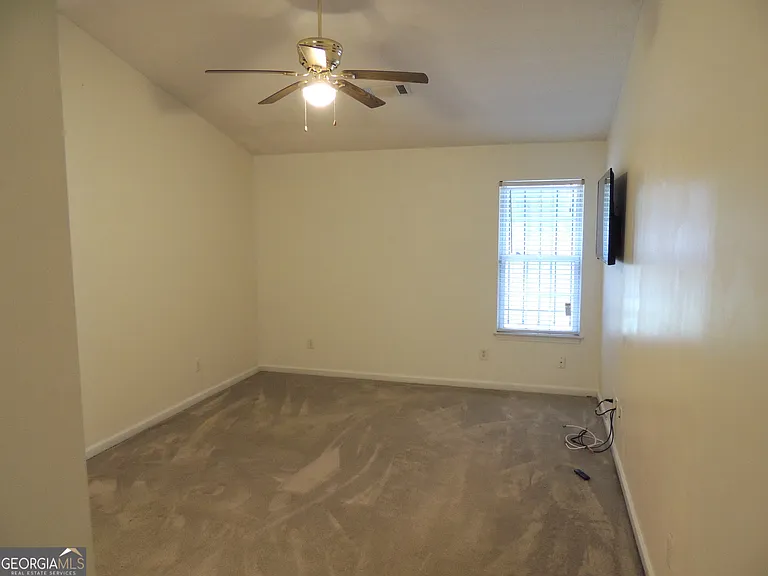 260 Mountainview Dr — Photo 13