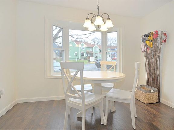 4th image of 200 Heroux Blvd Unit 1902