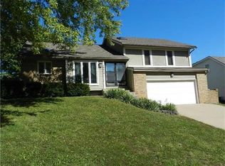 13312 W 70th Ter, Shawnee, KS 66216