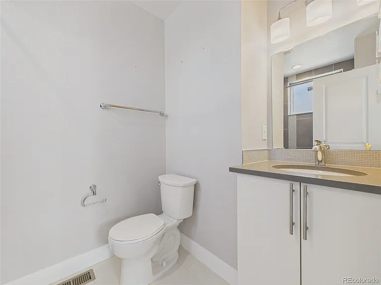 1632 Lowell Blvd #5 — Photo 24