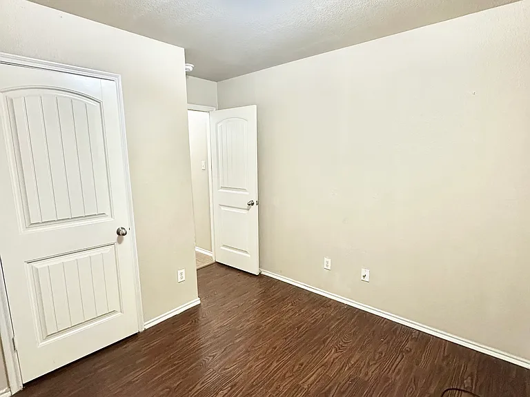 331 Elam Dr — Photo 13