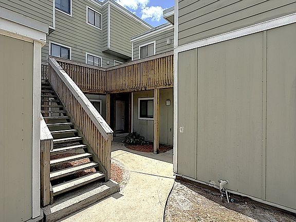 2nd image of 157 Scottsdale Sq #157