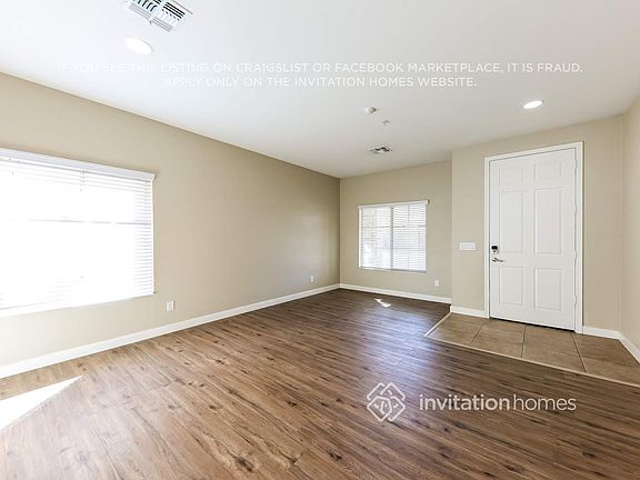 5th image of 982 E Corrall St