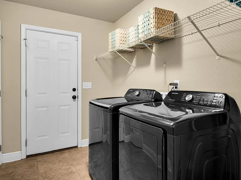 6165 Winchester Cir — Photo 29