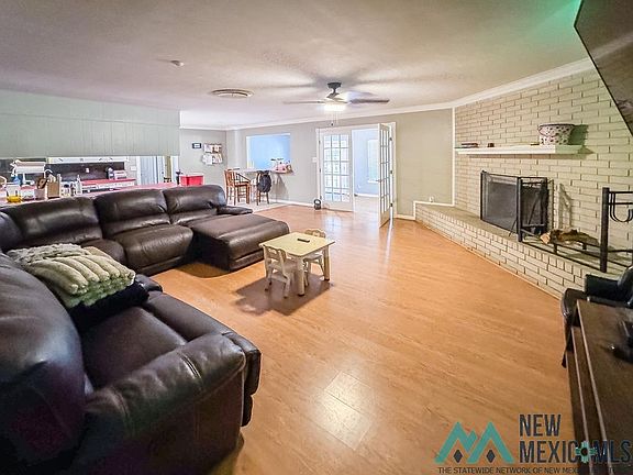 4th image of 1306 W Taos St