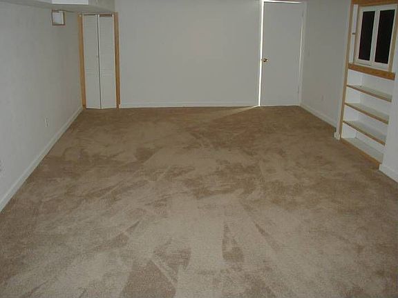 Bedroom/Rec room