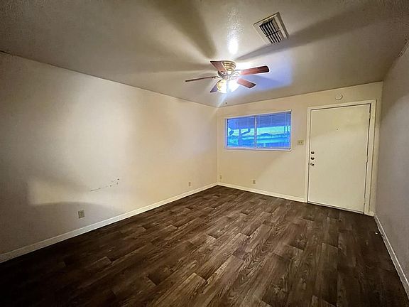 3rd image of 1037 E 44th St APT 203