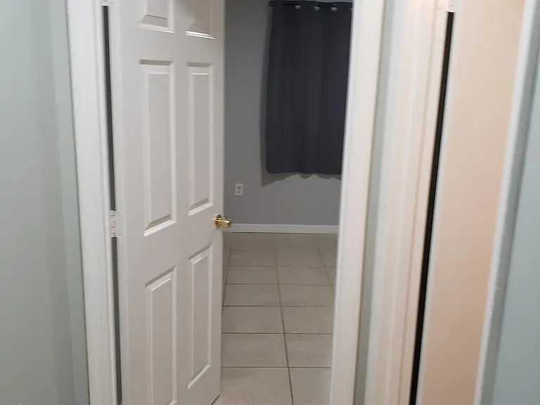 405 NW 11th Ave — Photo 16