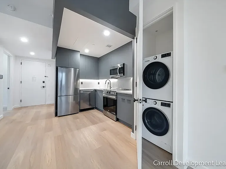 931 Carroll St #C1213 — Photo 7