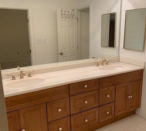 3rd image of 3101 Sutherland Hill Ct
