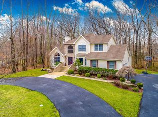 177 Pease Rd, Manalapan, NJ 07726