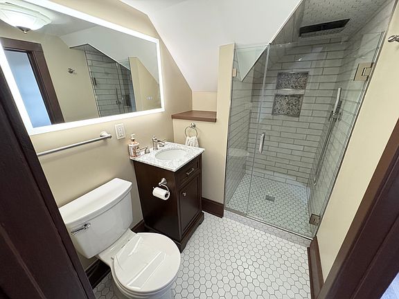 Fully upgraded bathroom with walk-in shower