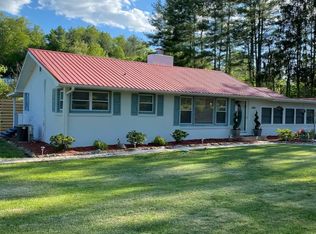 23 Parkers Creek Ln, Pisgah Forest, NC 28768