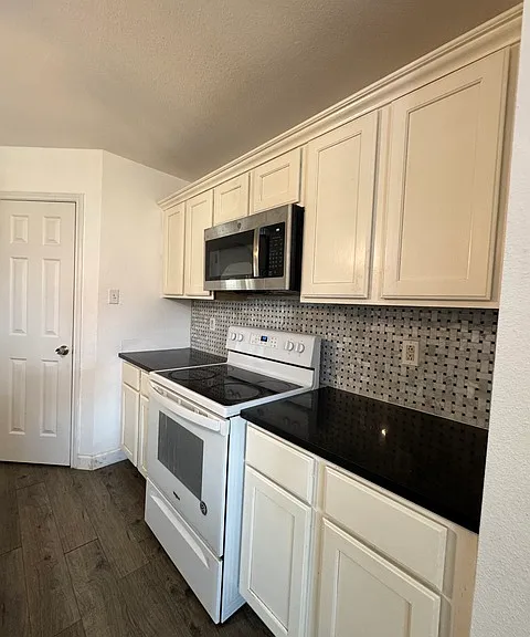 14410 Mangold Way — Photo 12