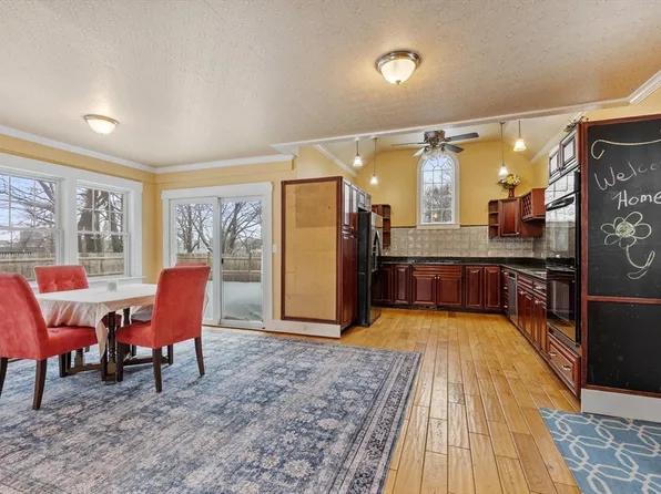16 Washington St, North Chelmsford, MA 01863