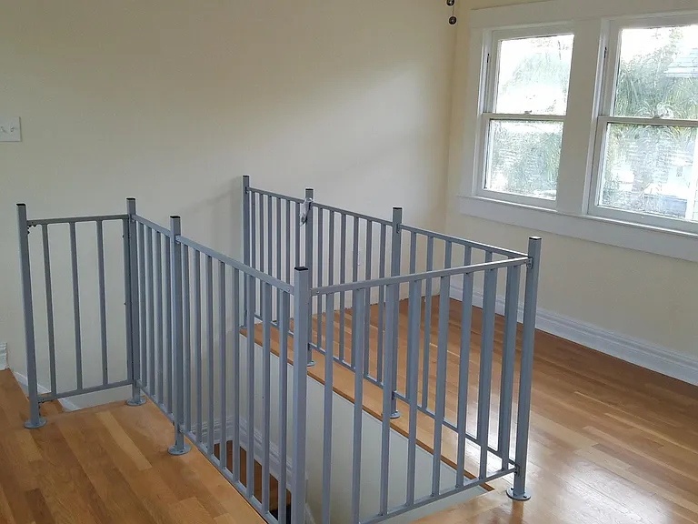208 W Giddens Ave — Photo 18