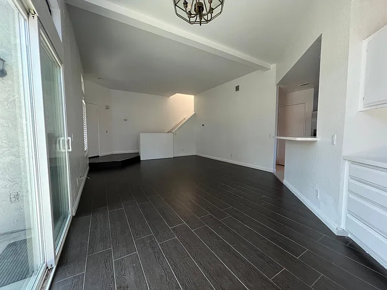 1 Blackbird Ln — Photo 2