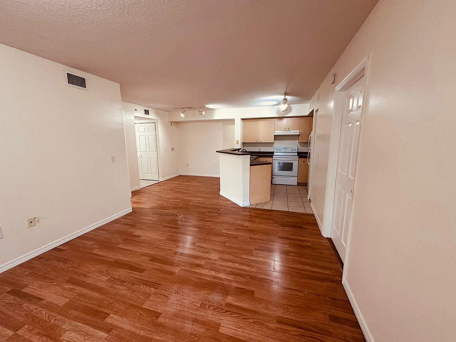 4131 San Marino Blvd — Photo 2