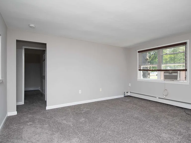 355 North St — Photo 7