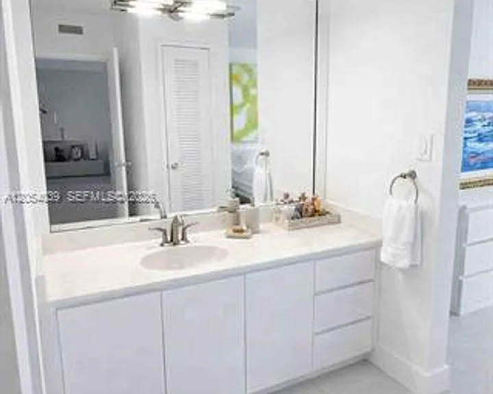 9225 Collins Avenue Cu #505 — Photo 20
