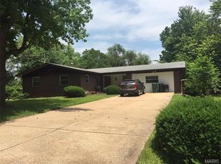 9824 Ventura Dr, Saint Louis, MO