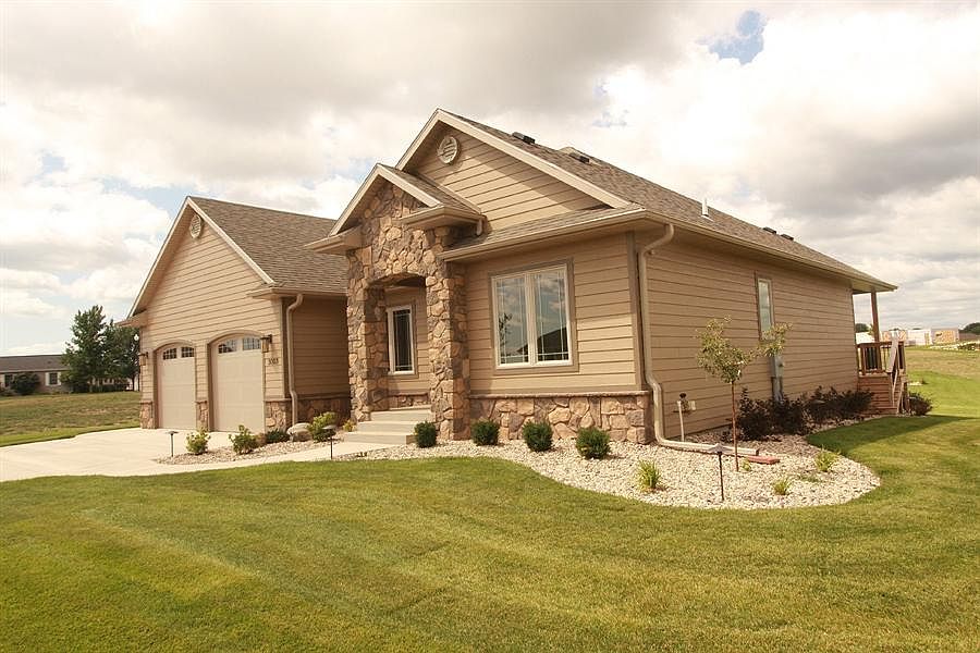1st image of 3003 Chaplin Dr