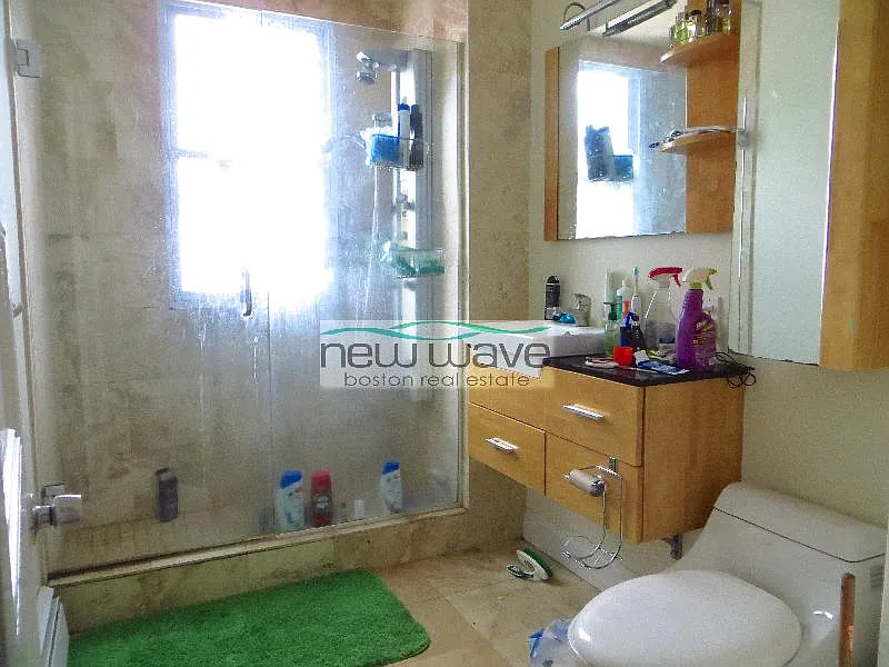 4 bed, 1200 sqft, $5,200 — Photo 3