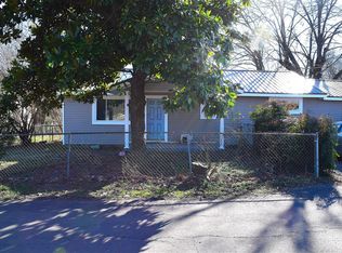 504 SW 8th St, Muldrow, OK 74948