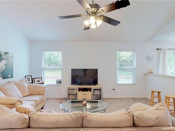 5th image of 8820 Mario Creek Dr