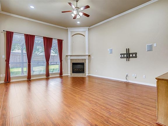 5th image of 1607 Carriage Creek Dr