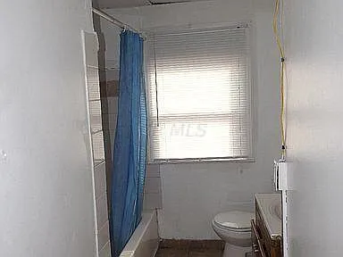 2 bed, 1.0 bath, 1100 sqft, $990 — Photo 4