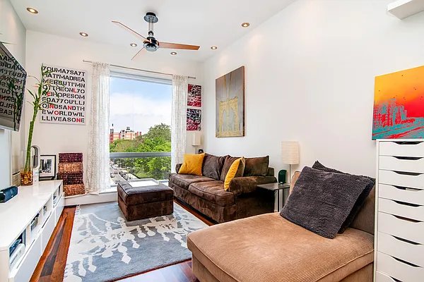 Sold by Compass | media 20