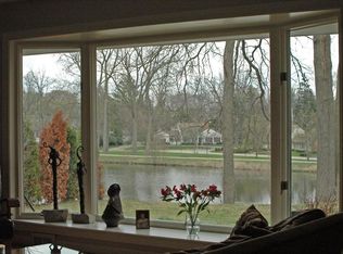 162 Waterfall Ln, Birmingham, MI 48009