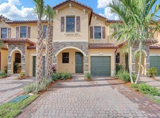 5490 NW 27th St #1, Pompano Beach, FL 33063