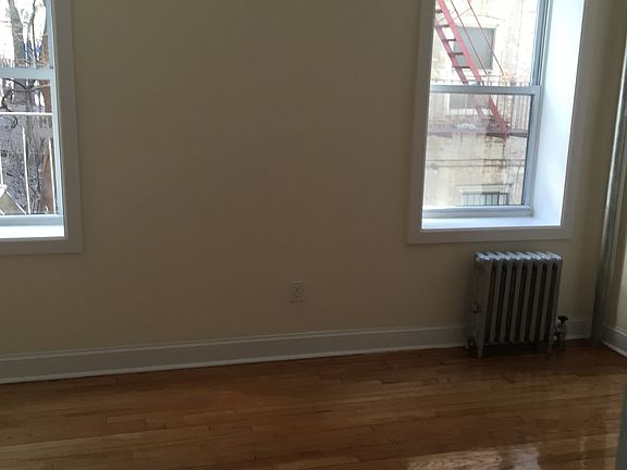 4th image of 4545 41st St APT 1R