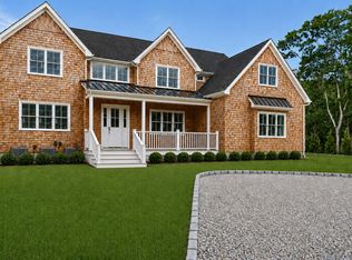 34 Old Main Rd, Quogue, NY 11959
