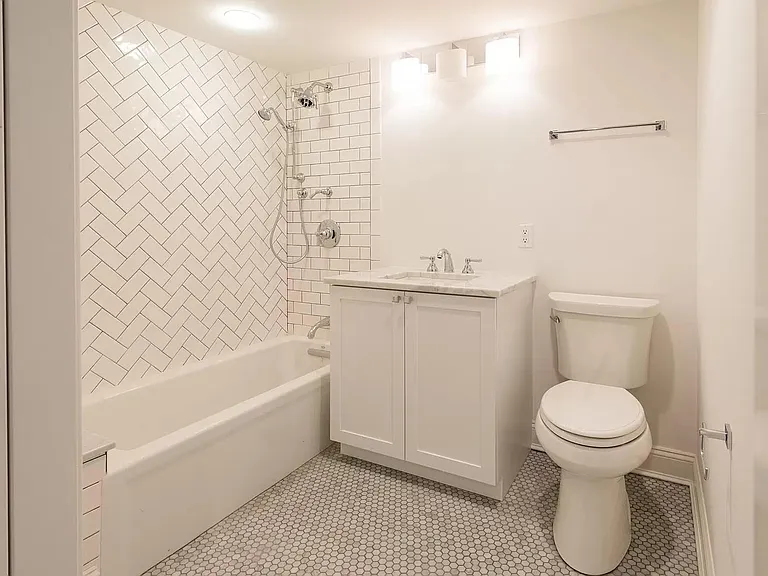 8 Westview Pl — Photo 7
