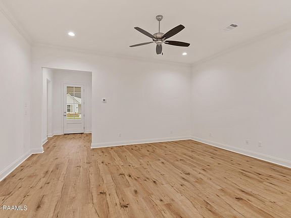 2nd image of 106 Grenadine Dr