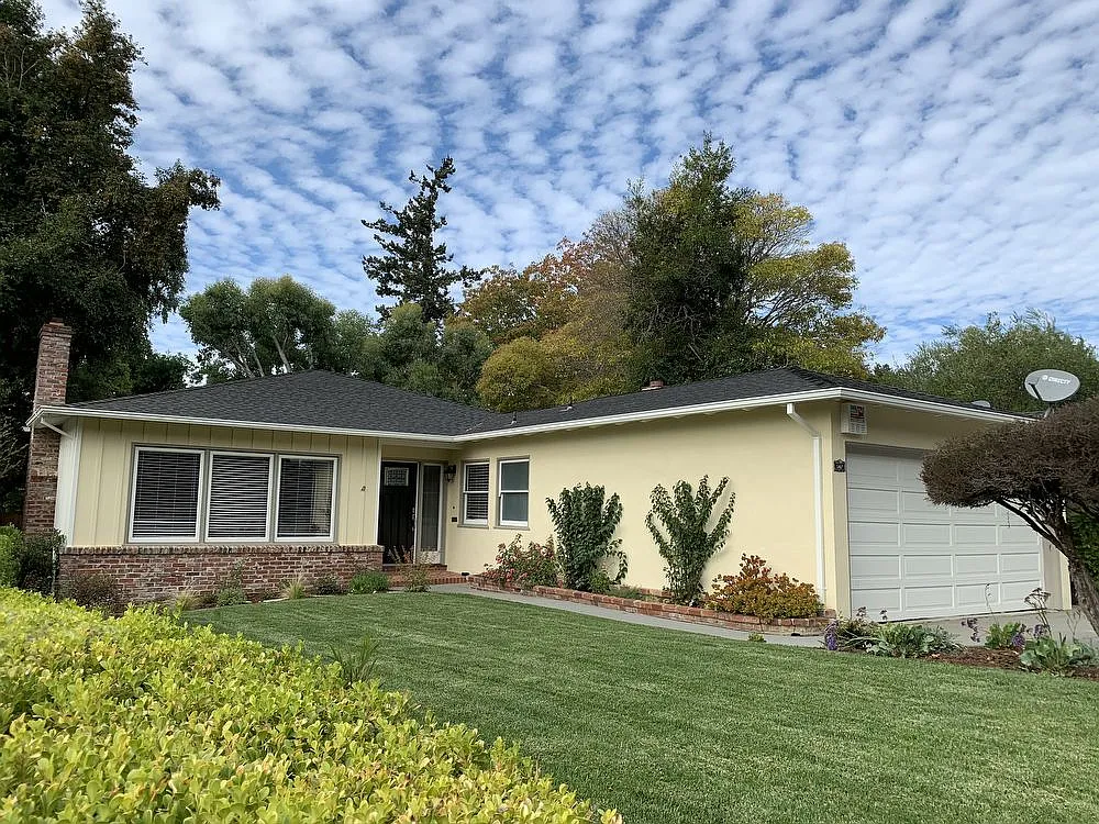 147 Gramercy Dr photo 1